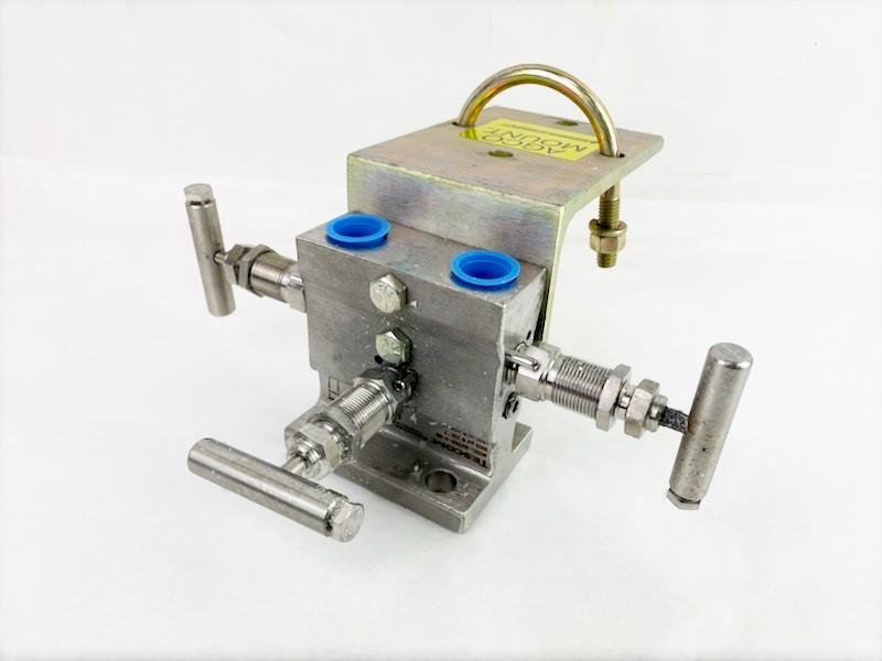 M4THIS-4-AM by PENTAIR