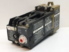 ALLEN BRADLEY 700-PT200A1