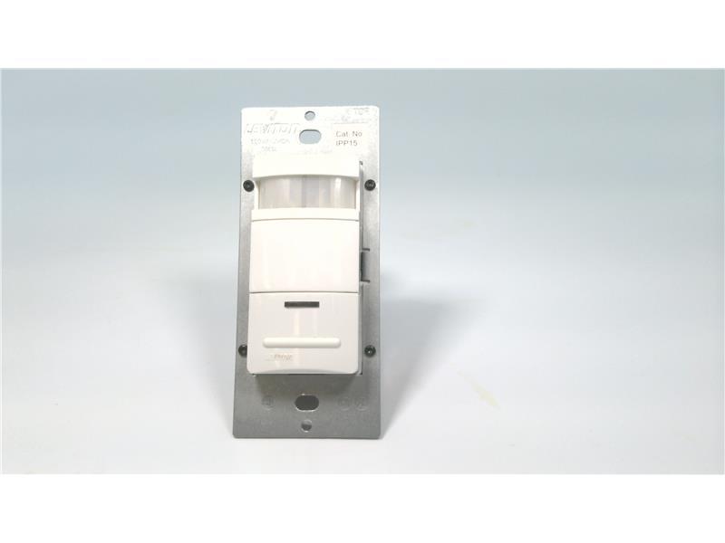 LEVITON IPP15-1L