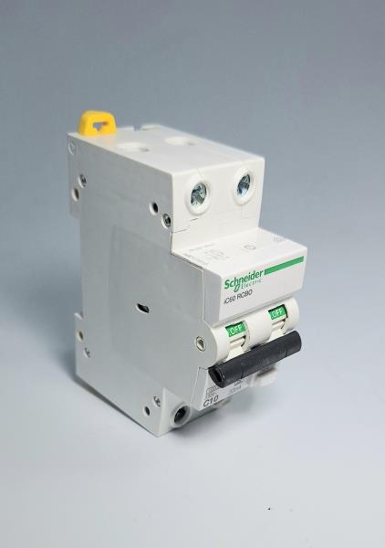 SCHNEIDER ELECTRIC A9D17210