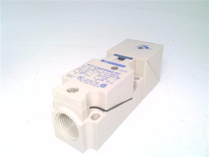 SCHNEIDER ELECTRIC XT7C40FP262H7