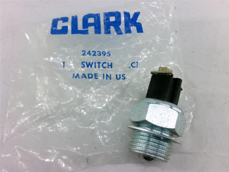 CLARK EQUIPMENT 242395