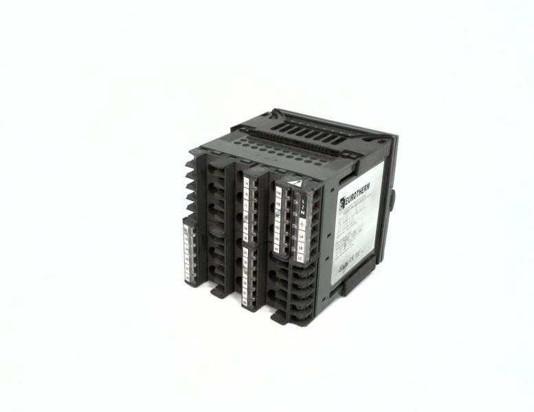 INVENSYS 2204E/CC/VH/H7/XX/XX/XX/XX/2YM/ENG/XXXXX/EU0555/