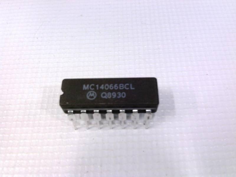 MC14066BCL by NXP SEMICONDUCTOR