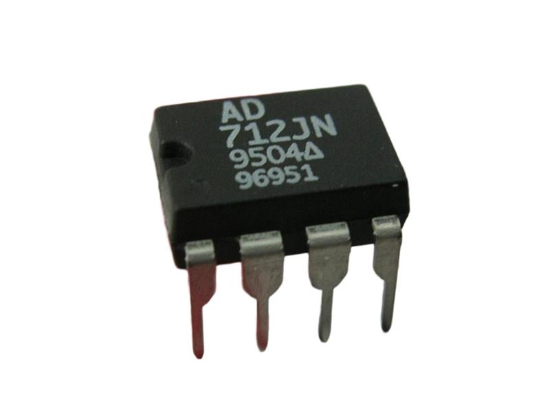 ANALOG DEVICES IC712JN