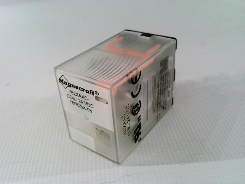 SCHNEIDER ELECTRIC 782XAXC-24D