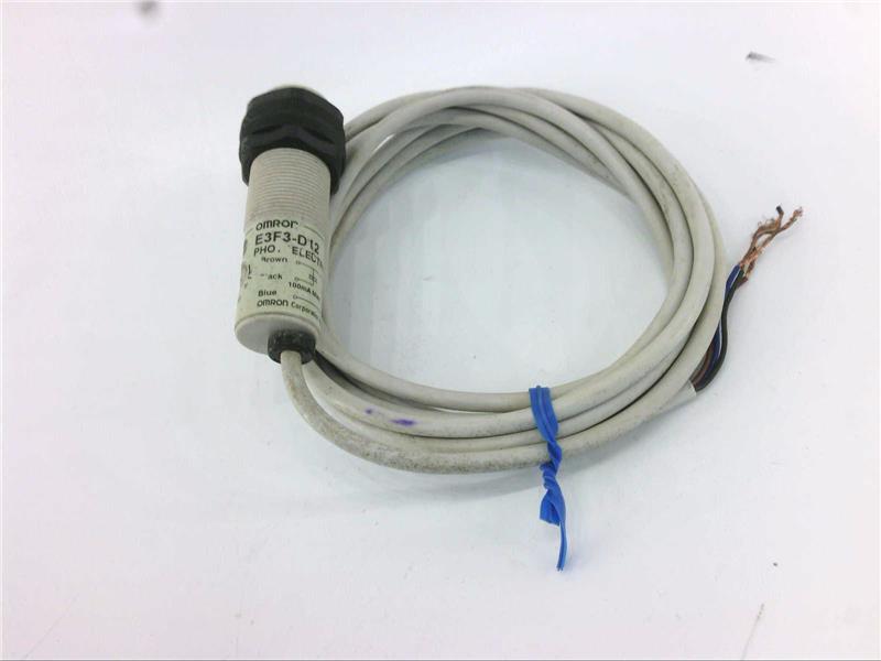OMRON E3F3-D12 2M