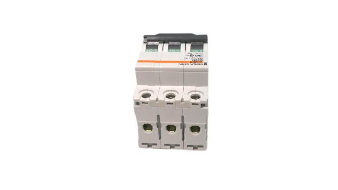 SCHNEIDER ELECTRIC C60N-15A-C