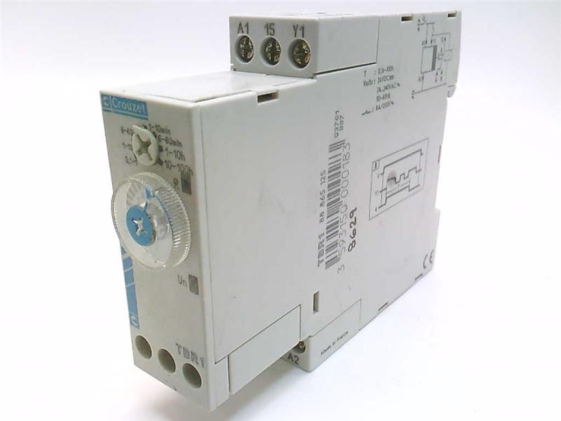 CARLTON BATES 40026390702