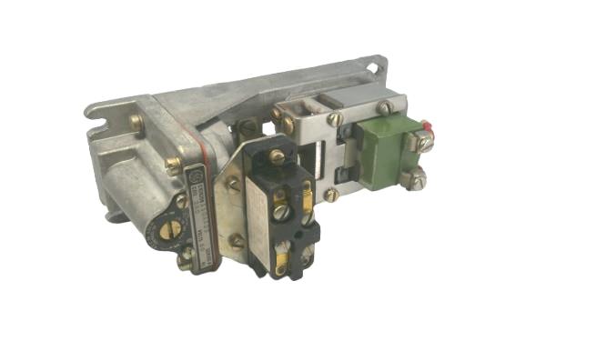 GENERAL ELECTRIC CR2820B110AA25