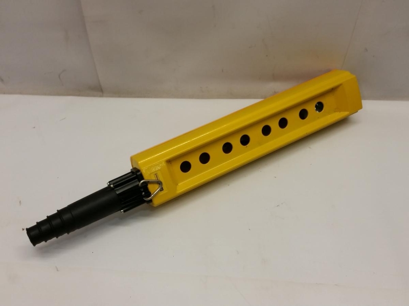 SCHNEIDER ELECTRIC XAC-M085