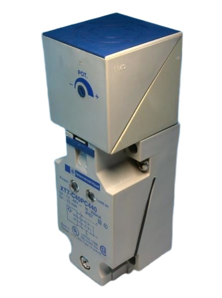 XT7C40PC440 by SCHNEIDER ELECTRIC