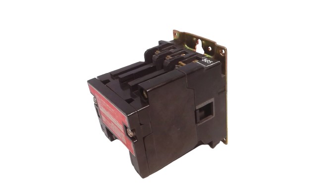 SCHNEIDER ELECTRIC 8903SMO2V04