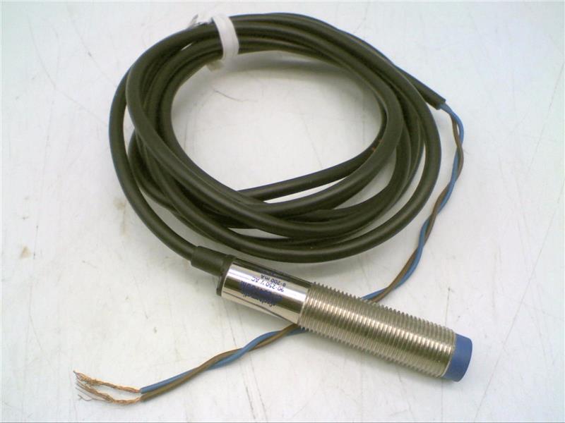 EI1204TB0M by CARLO GAVAZZI