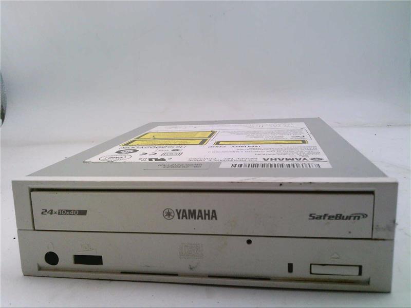 CRW3200 by YAMAHA