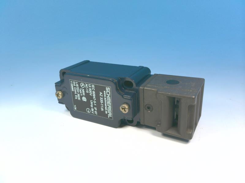 SCHMERSAL AZ-335-11ZK