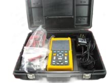 FLUKE 124S