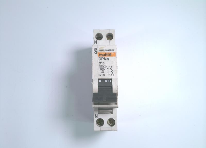 SCHNEIDER ELECTRIC MG19135