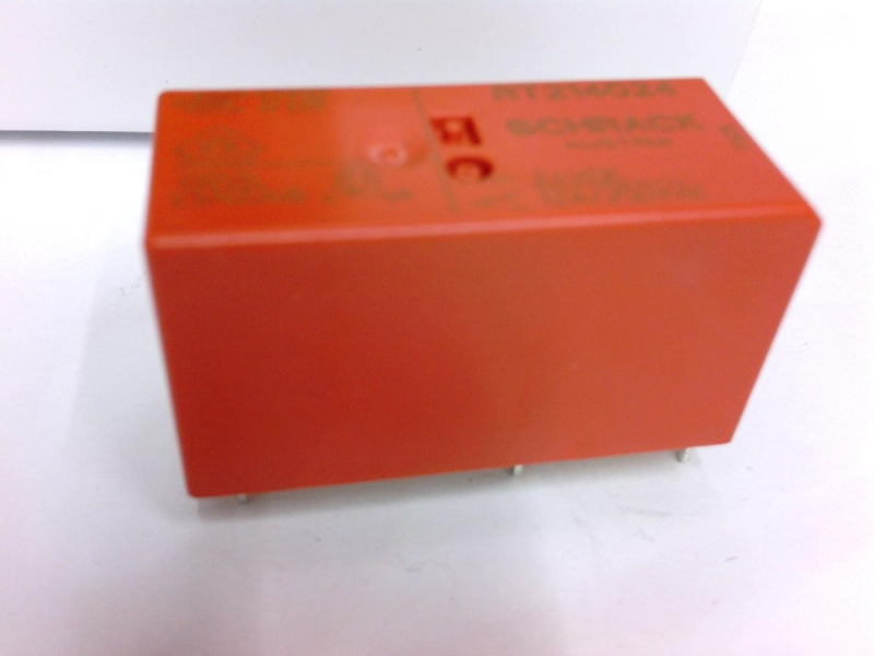 RT214024 by TE CONNECTIVITY