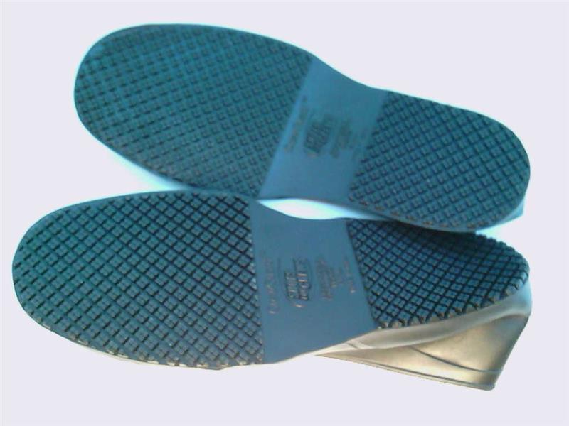 SHOES FOR CREWS LLC 50S