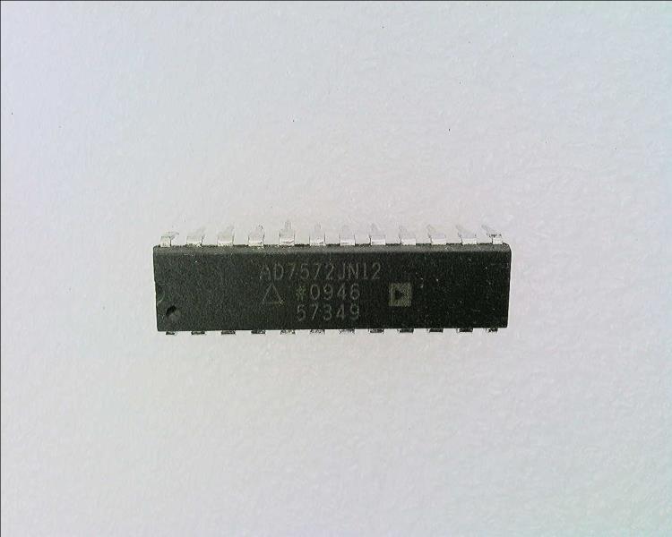 ANALOG DEVICES AD7572JN12