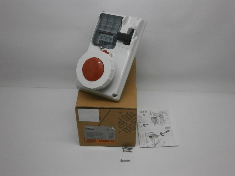 CBC332/53 by LEGRAND