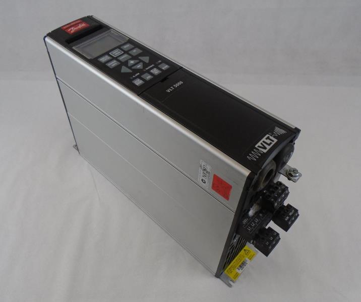 DANFOSS VLT-5001P-T5-B20-ST-R0-DL