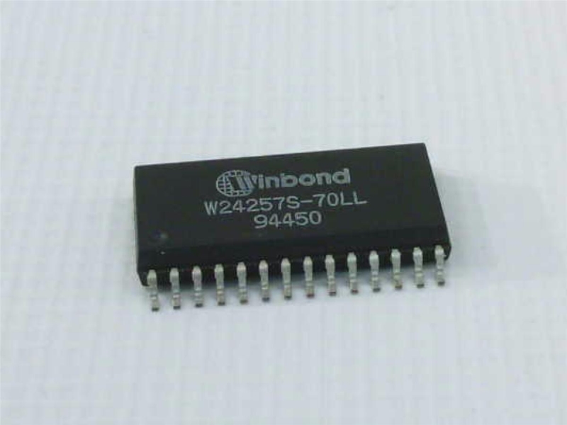 WINBOND W24257S-70LL