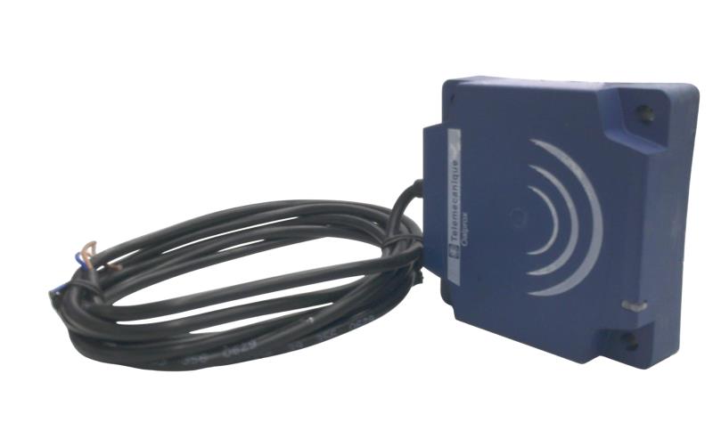 SCHNEIDER ELECTRIC XS8D1A1MAL2C
