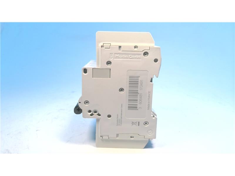 SCHNEIDER ELECTRIC M9F43306