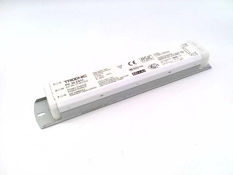 PC 38 E011 by ZUMTOBEL