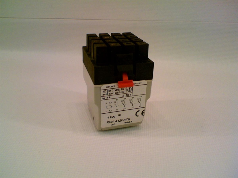 SCHNEIDER ELECTRIC RHN412FA76