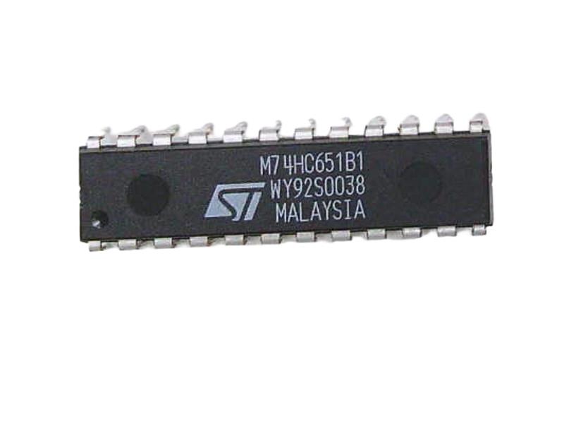 ST MICRO M74HC651B1