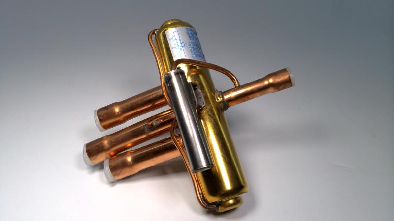 910110425 by DAIKIN INDUSTRIES