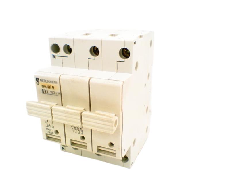 15658 by SCHNEIDER ELECTRIC