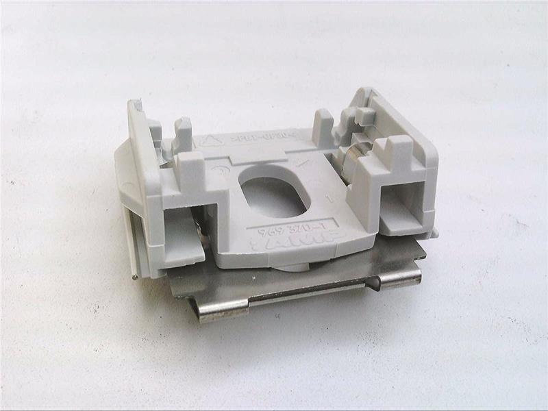 0-1106516-1 by TE CONNECTIVITY