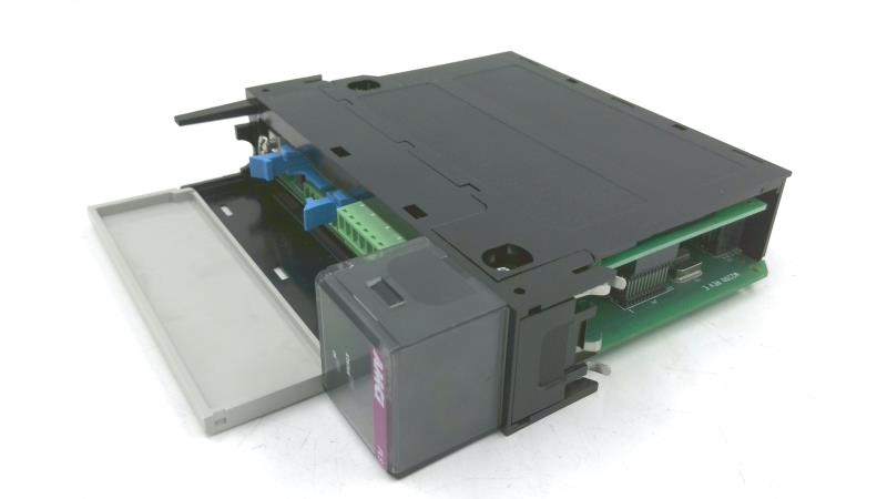 ADVANCED MICRO CONTROLS 8213