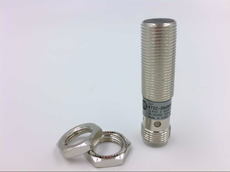 ALLEN BRADLEY 872C-DH3NP12-D4