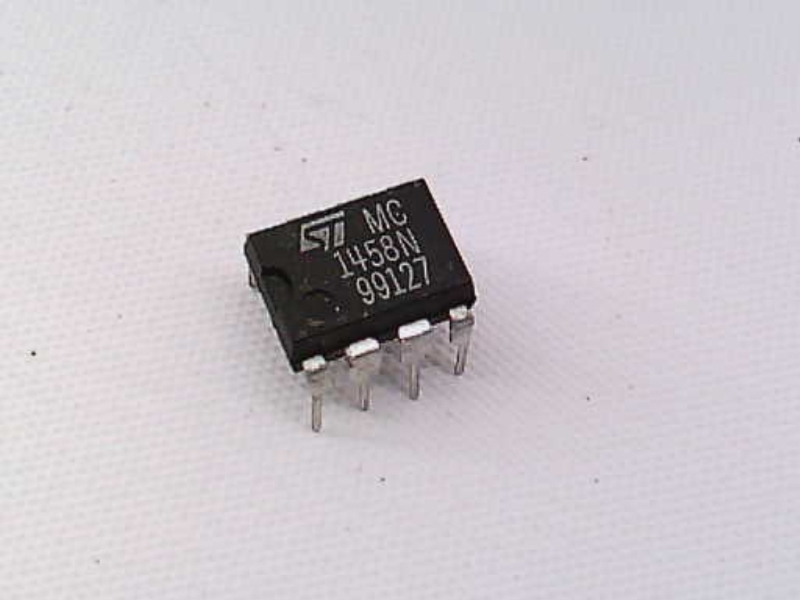 ST MICRO MC1458N