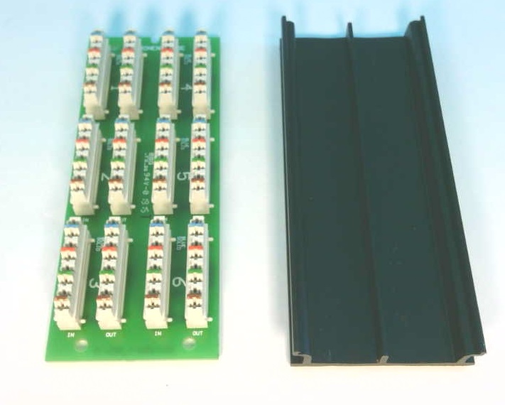 TE CONNECTIVITY 2111682-1