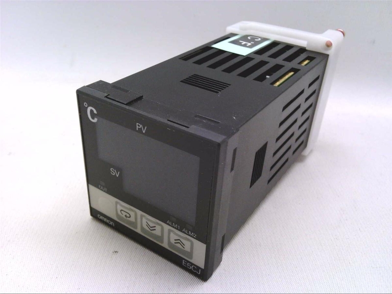 OMRON E5CJ-C2-AC100-240