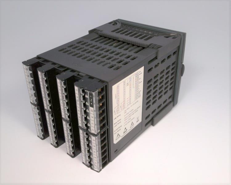 INVENSYS 2704/VH/121/XX/D4/TL/XX/XX/AM/XX/ET/XX/ENG/XXXXX/XXXXXX/U2/XXX/XX/XXXX