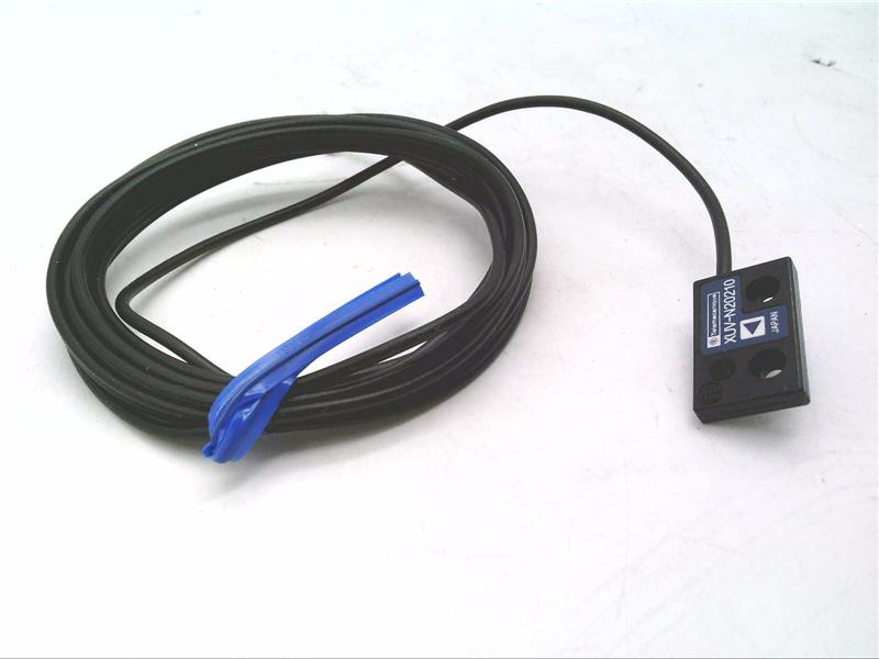 SCHNEIDER ELECTRIC XUVN20210