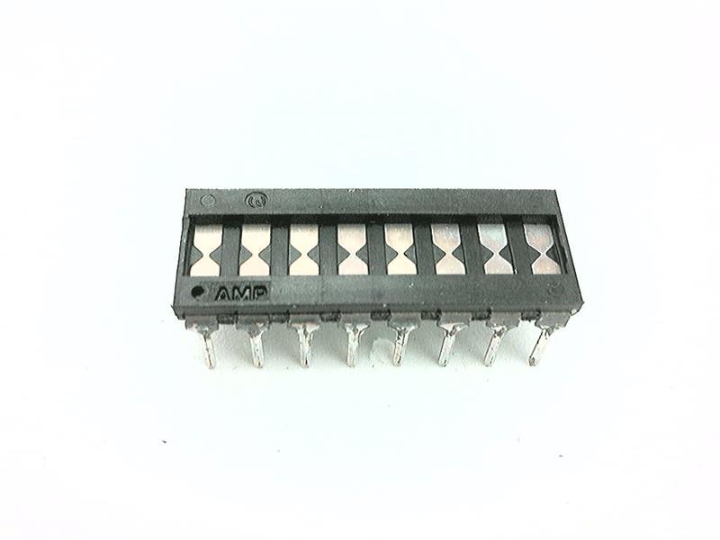 435704-8 by TE CONNECTIVITY