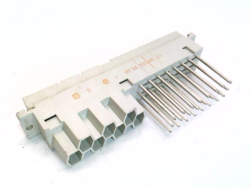 HARTING 09-06-131-6821