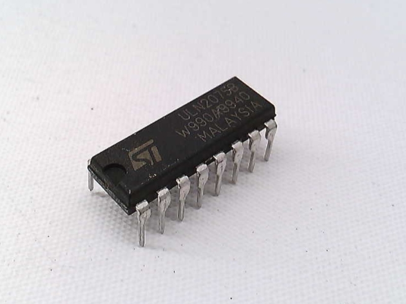 ULN2075B by ST MICRO