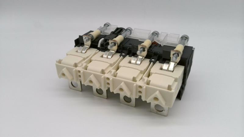 SCHNEIDER ELECTRIC LV429082