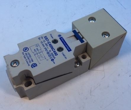 SCHNEIDER ELECTRIC XS7C40NC440