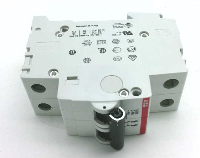 ASEA BROWN BOVERI S202-D40