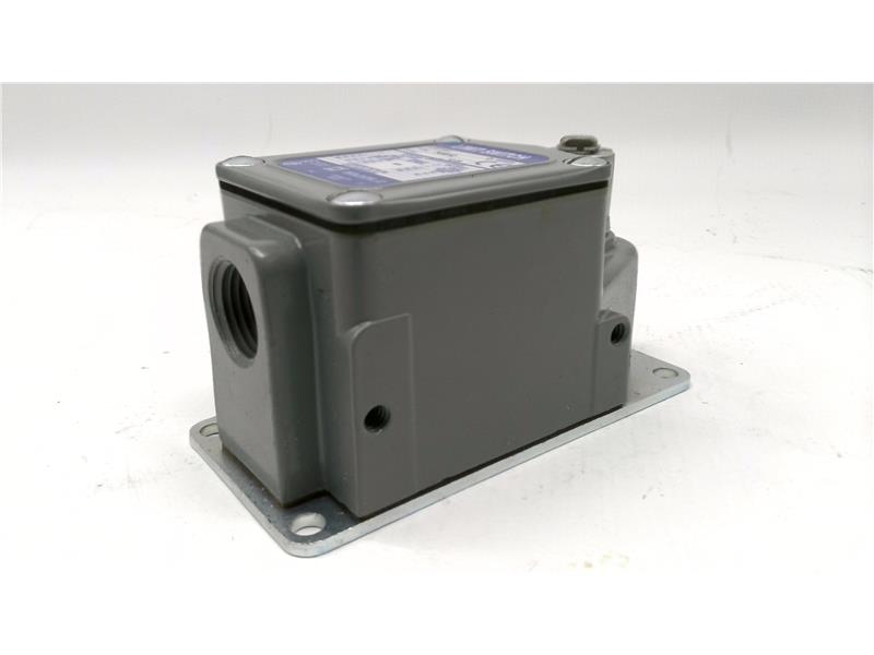 TELEMECANIQUE SENSORS 9007TUB12